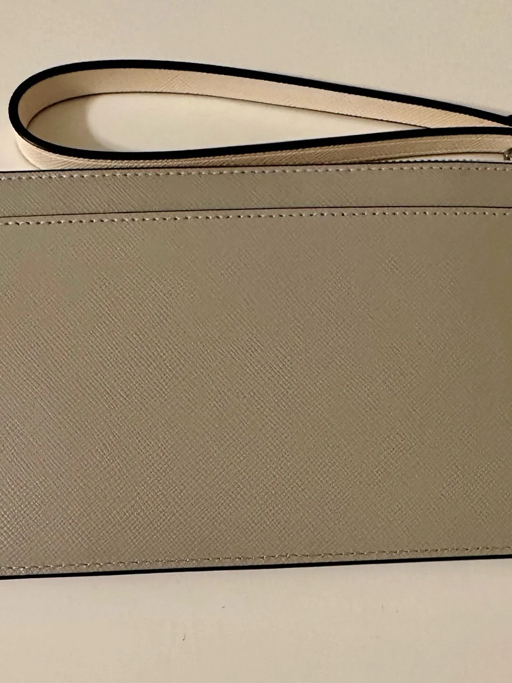 kate spade Two-Tone White and Light Gray Saffiano Wristlet